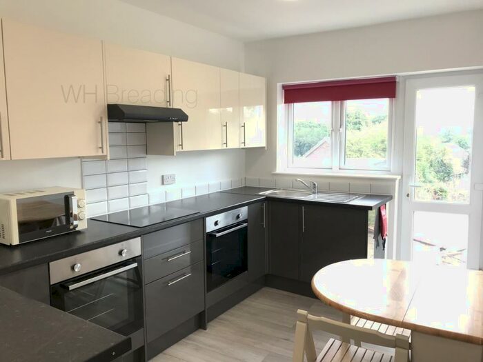 6 Bedroom Semi-Detached House To Rent In Crossways, Canterbury, CT2