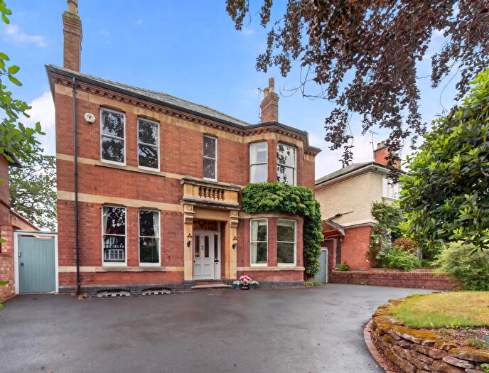 5 Bedroom Detached House For Sale In Northumberland Road, Leamington Spa, Warwickshire, CV32