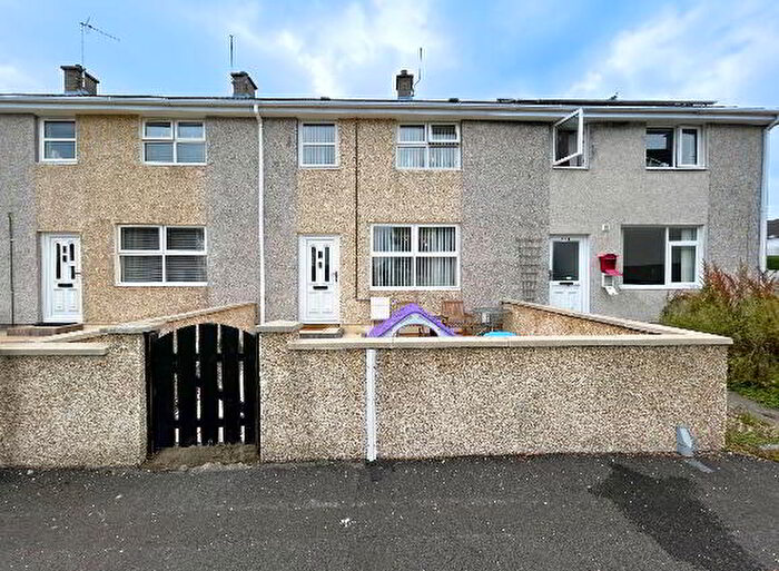 3 Bedroom Mid Terraced House For Sale In Donegore Drive, Parkhall, BT41