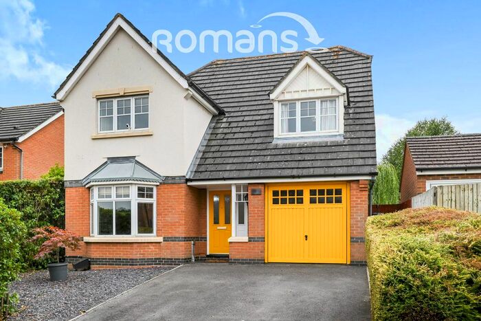 3 Bedroom Semi-Detached House To Rent In Whitlock Avenue, Wokingham, RG40