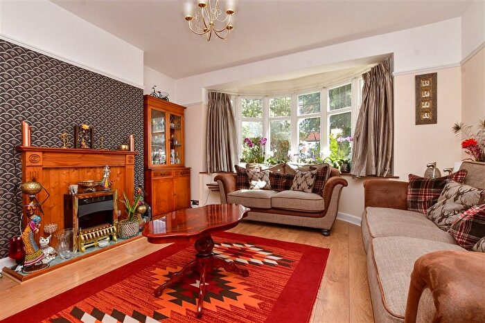 3 Bedroom Semi-detached House For Sale In Purley Oaks Road, South Croydon, Surrey, CR2