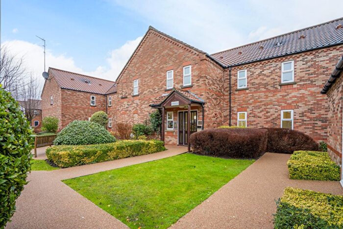 2 Bedroom Flat For Sale In Hansom Place, York, YO31