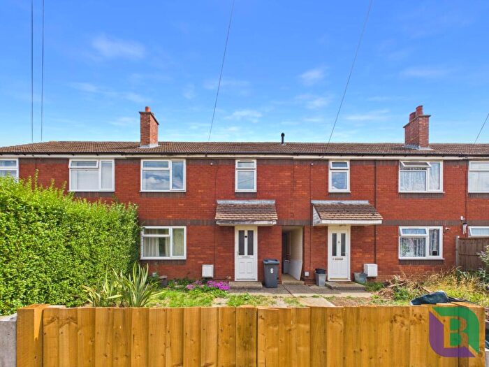 3 Bedroom Semi-Detached House To Rent In Millard Close, Bedford, MK43