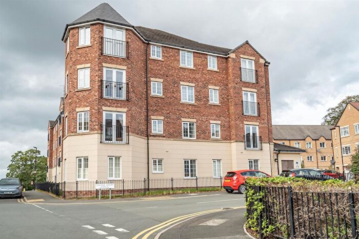 2 Bedroom Flat For Sale In College Court, Dringhouses, York, YO24