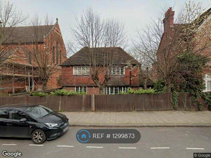 1 Bedroom Flat To Rent In Barcombe Avenue, London SW2