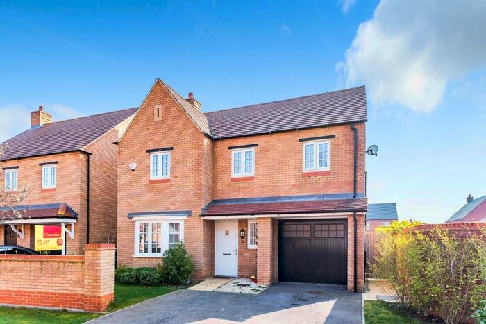 4 Bedroom Detached House To Rent In Parsons Piece, Banbury, OX16