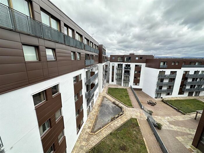 2 Bedroom Flat For Sale In Advent House, Isaac Way, New Islington, M4