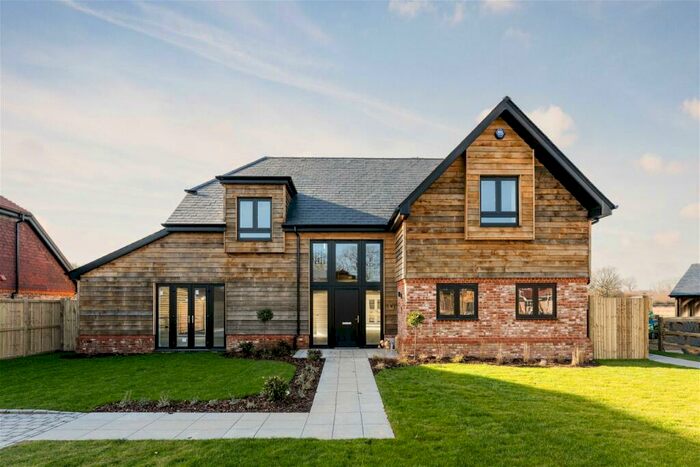 5 Bedroom Detached House For Sale In Tandridge Lane, Lingfield, RH7