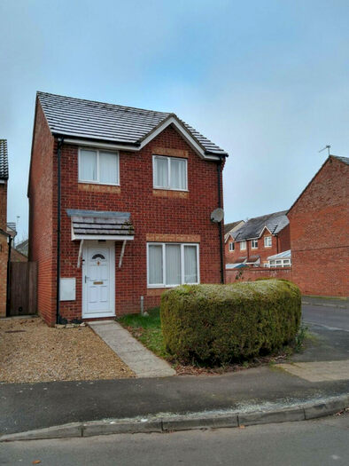 3 Bedroom Detached House To Rent In Canal Way, Devizes, Wiltshire, SN10