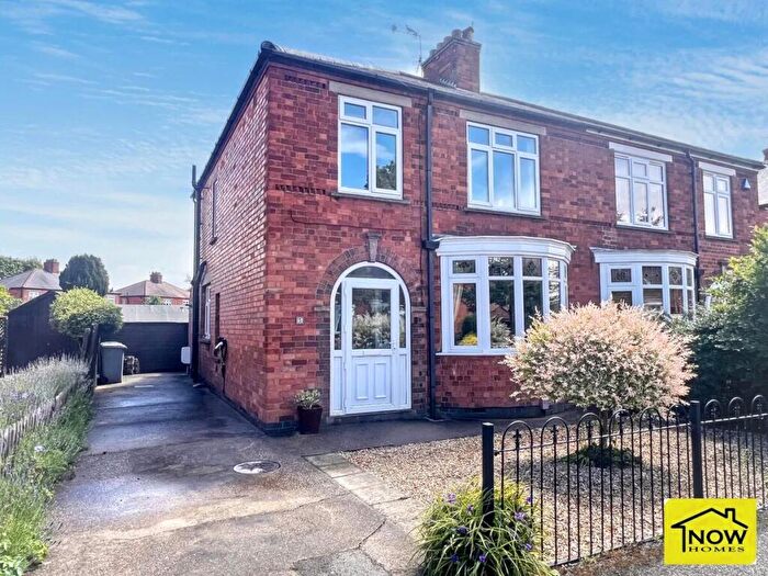 3 Bedroom Semi-Detached House For Sale In Salisbury Road, Newark, Nottinghamshire., NG24