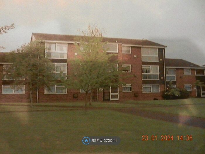 2 Bedroom Flat To Rent In Langley, Slough, SL3