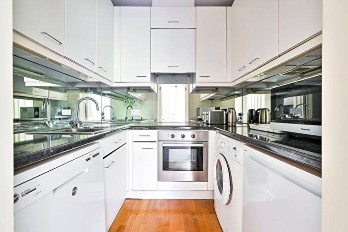 1 Bedroom Flat To Rent In Gledhow Gardens, Earls Court, London, SW5