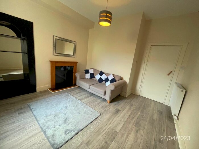 1 Bedroom Flat To Rent In Howburn Place, Ground Floor Right, Aberdeen, AB11