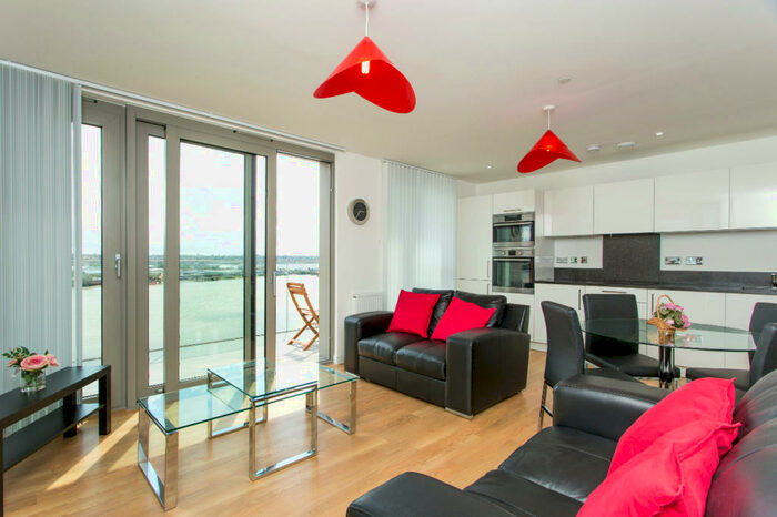 2 Bedroom Apartment To Rent In Waterside Park, Waterside Heights, Royal Docks, E16