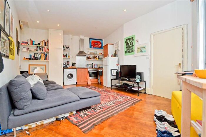 1 Bedroom Apartment To Rent In Old Street, Shoreditch, EC1