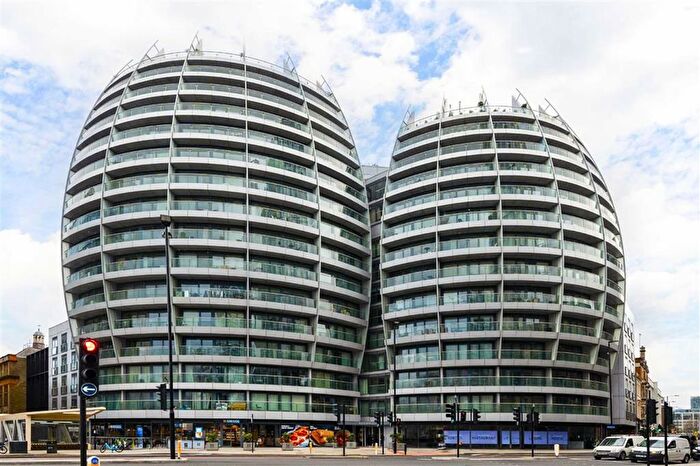 2 Bedroom Flat For Sale In City Road, Old Street, EC1Y