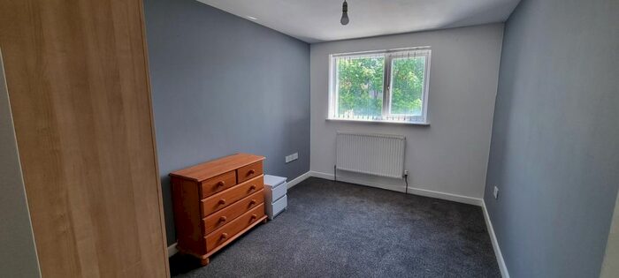 1 Bedroom Flat To Rent In St. Helens Road, Swansea, SA1