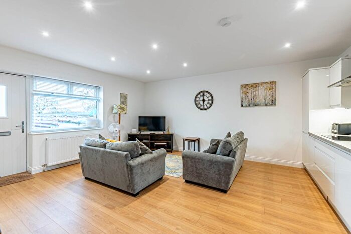 2 Bedroom Cottage For Sale In Wigginton Road, York, YO32