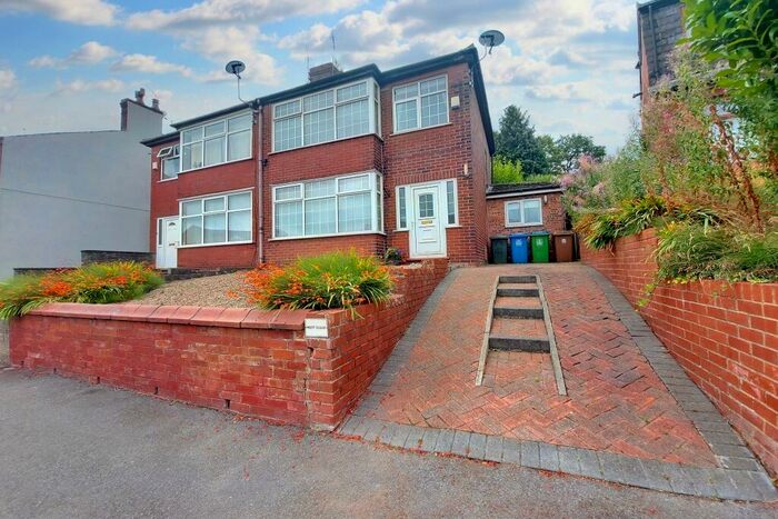 3 Bedroom Semi-Detached House To Rent In Mill Fold Road, Alkrington, Middleton, Manchester, M24