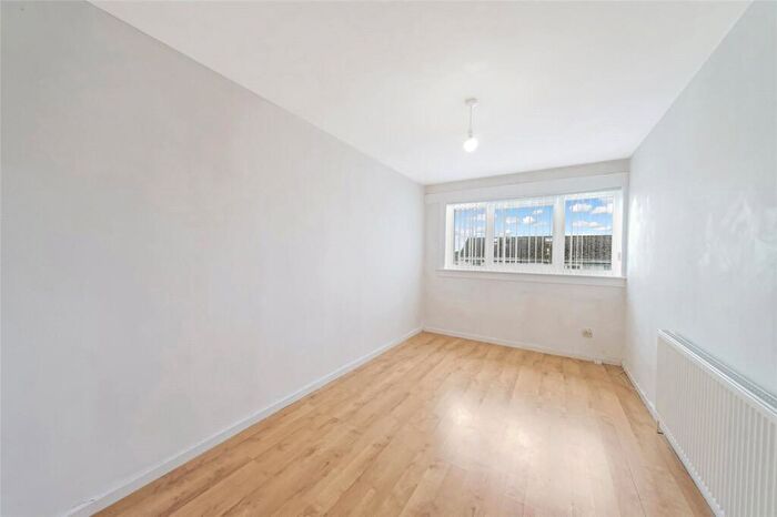 2 Bedroom End Of Terrace House For Sale In Broom Path, Baillieston, Glasgow, Glasgow City, G69