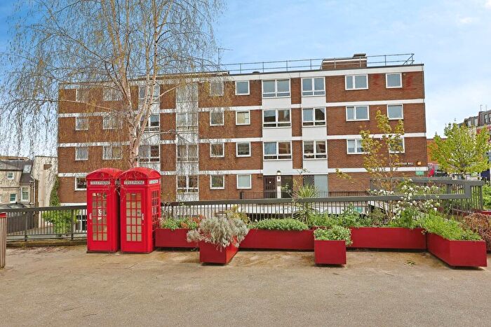 1 Bedroom Flat For Sale In Lavender Hill, Battersea, London, SW11