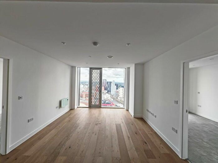 2 Bedroom Flat To Rent In Great Bridgewater Street, Manchester, Greater Manchester, M1