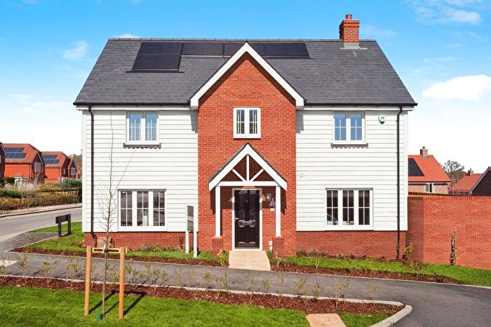 3 Bedroom Detached House For Sale In The Nightingales, Crowborough, TN6