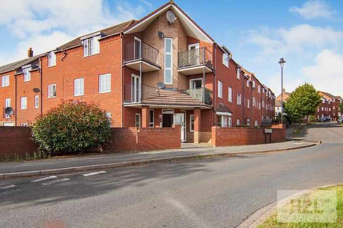 2 Bedroom Flat To Rent In Spruce Road, Nuneaton, CV10