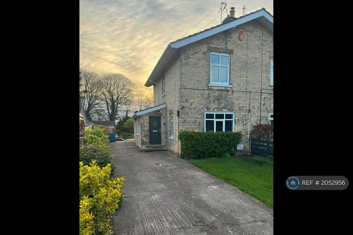 3 Bedroom Semi-Detached House To Rent In High Street, Beckingham, Doncaster, DN10