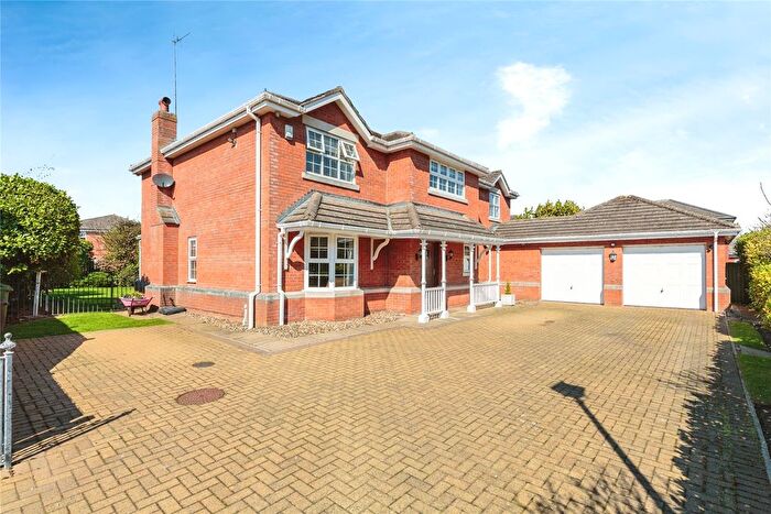 5 Bedroom Detached House For Sale In Linnet Lane, Lytham St. Annes, Lancashire, FY8