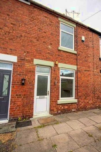 2 Bedroom House To Rent In Hardwick Yards, S40