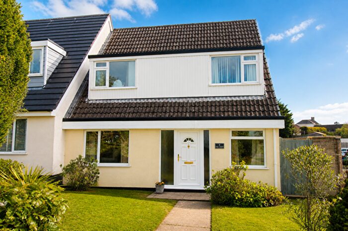 3 Bedroom Semi-detached House For Sale In Old Paignton Road, Livermead, Torquay, TQ2