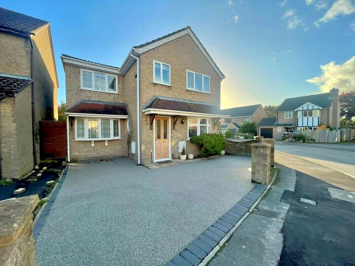 Houses for sale & to rent in SO31 6LP, Locks Road, Locks Heath Southampton