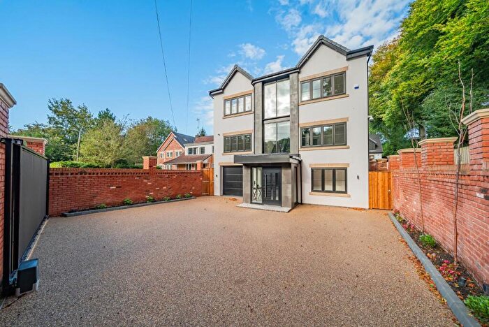 4 Bedroom Detached House To Rent In Chatsworth Road, Worsley, M28