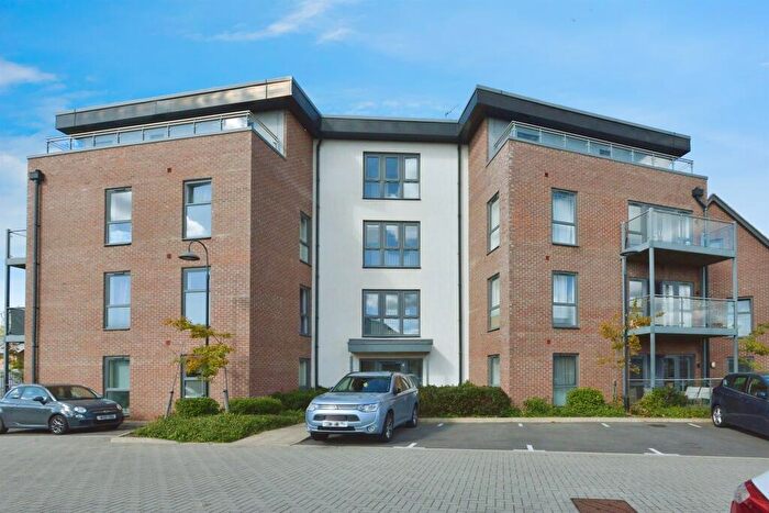 2 Bedroom Apartment For Sale In Harvard Way, Oakgrove, Milton Keynes, MK10