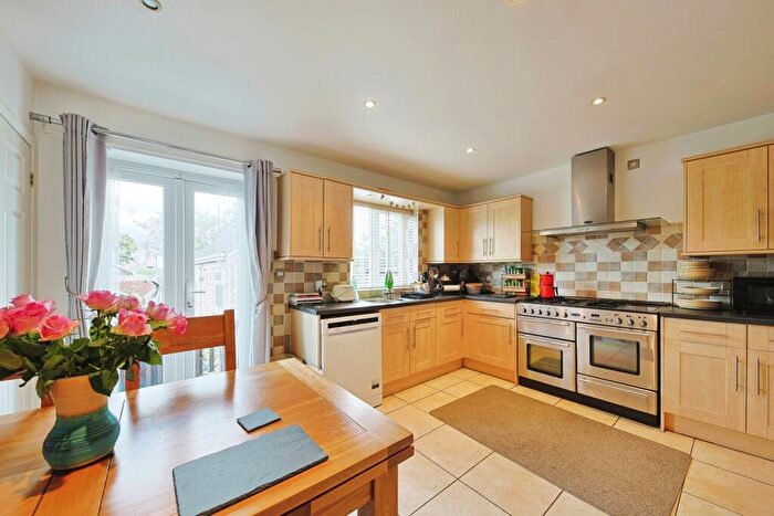 3 Bedroom Semi-Detached House For Sale In Westfield Rise, Hessle, HU13