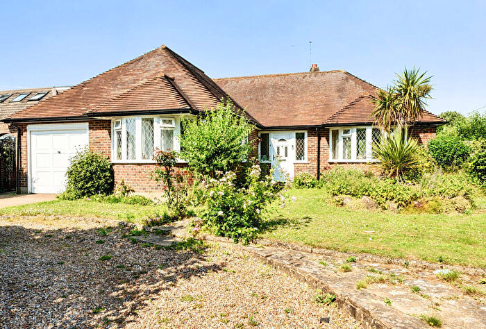 3 Bedroom Bungalow For Sale In Woodroyd Avenue, Horley, Surrey, RH6