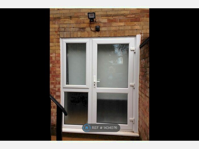 Studio To Rent In Hadley Wood, Hadley Wood, EN4
