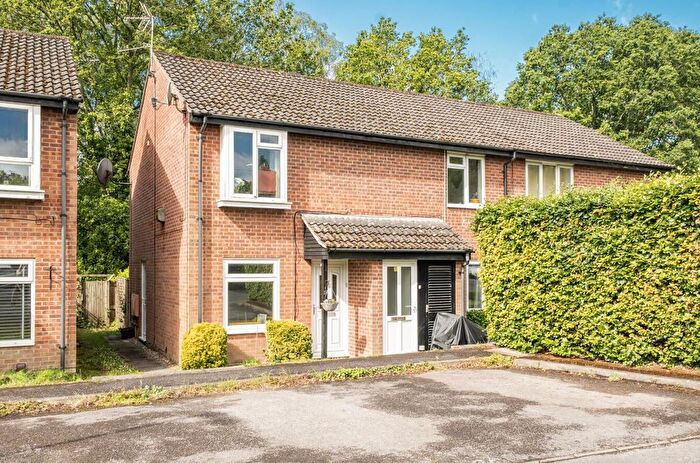 2 Bedroom Maisonette For Sale In Wellbrooke Gardens, South Millers Dale, Chandlers Ford, SO53