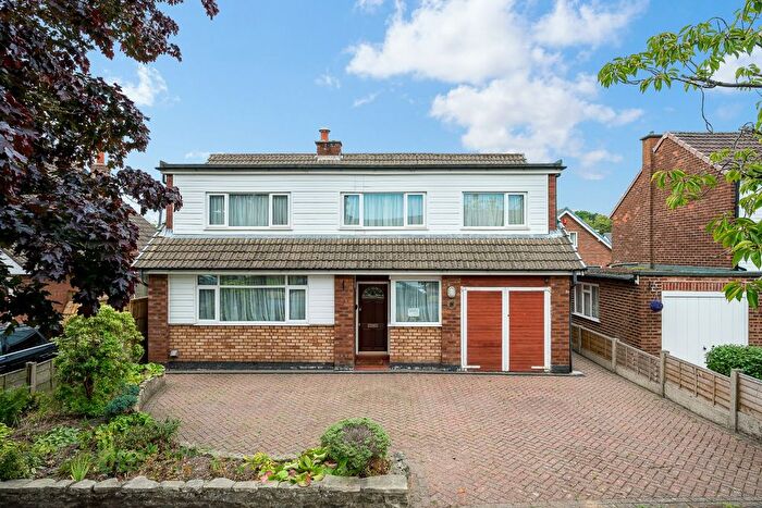 5 Bedroom Detached House For Sale In Kirkby Road, Culcheth, Warrington, Cheshire, WA3