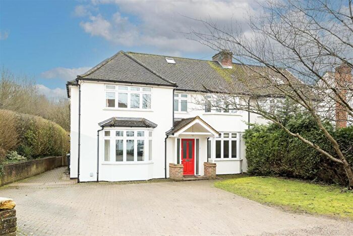 5 Bedroom Semi-Detached House For Sale In St Helier Road, Sandridge, St Albans, AL4