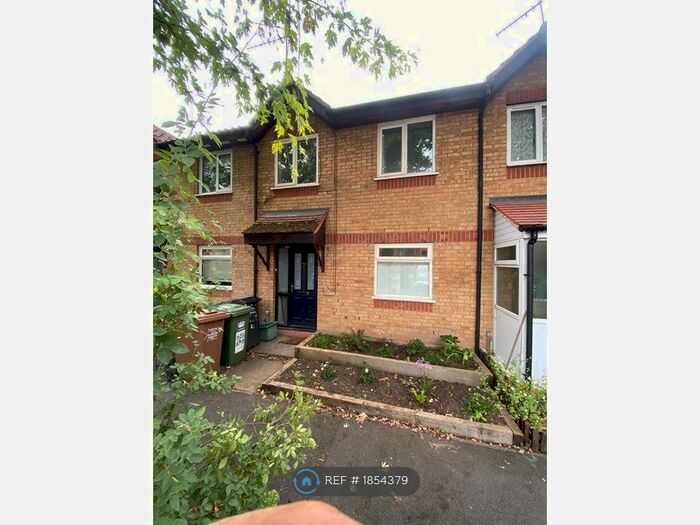 3 Bedroom Terraced House To Rent In Mornington Road, London, SE8