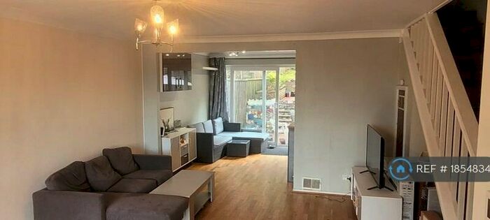 3 Bedroom Terraced House To Rent In Deepfield Way, Coulsdon, CR5