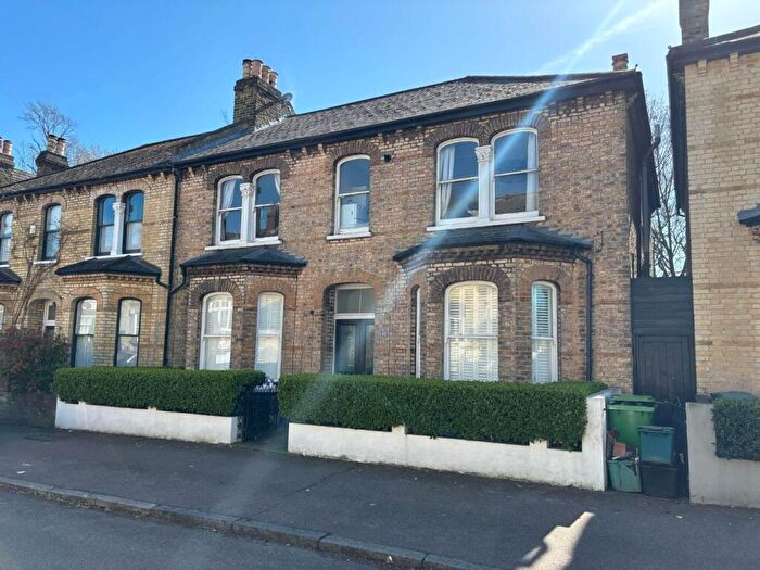 2 Bedroom Apartment To Rent In Waldegrave Road, Crystal Palace, London, SE19