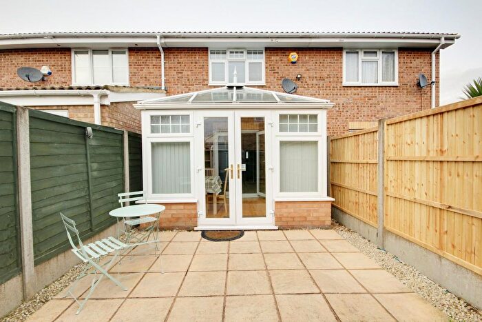 2 Bedroom Terraced House To Rent In Norwood Road, Cheshunt, Waltham Cross, EN8