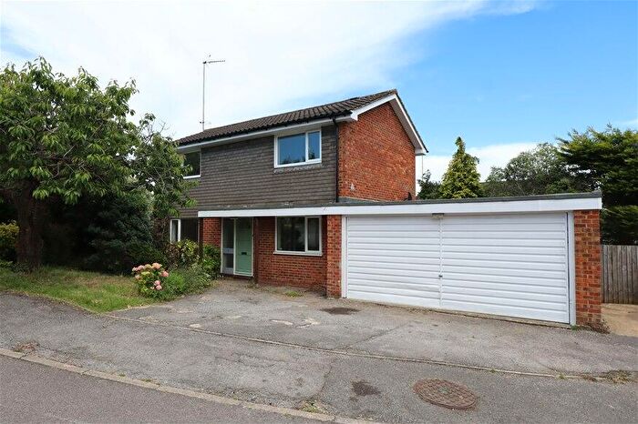 3 Bedroom Detached House To Rent In Aran Close, Harpenden, Harpenden, AL5