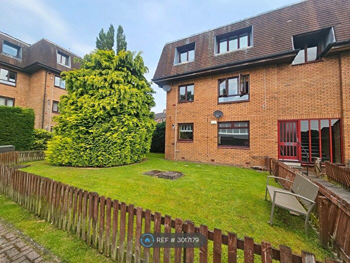 2 Bedroom Flat To Rent In Anchor Drive, Paisley, PA1