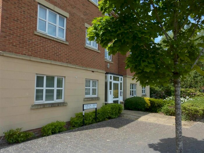 2 Bedroom Flat To Rent In Torun Way, Swindon, SN25