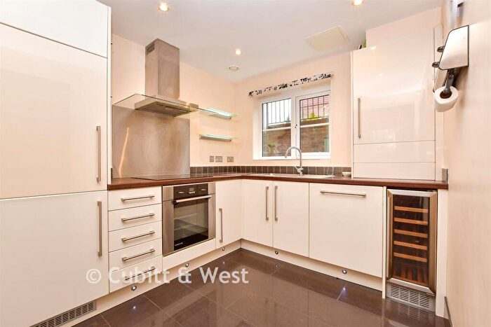 2 Bedroom Flat For Sale In St. Monica's Road, Kingswood, Surrey, KT20