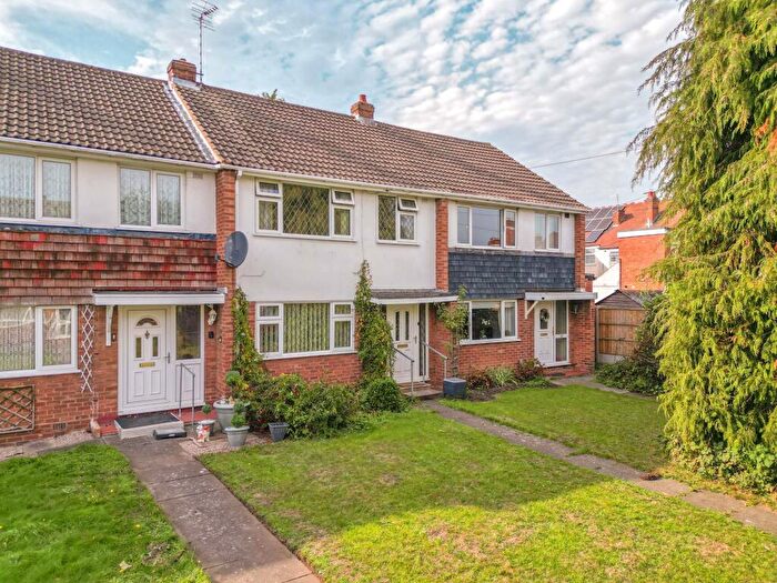 3 Bedroom Terraced House For Sale In Rutland Avenue, Nuneaton, CV10